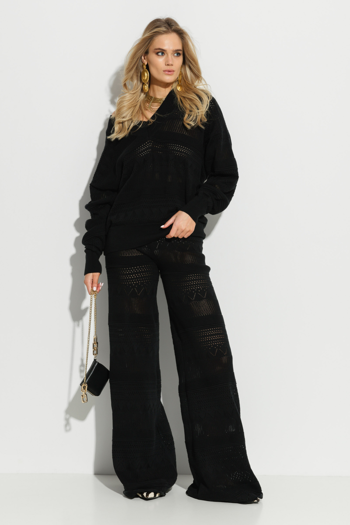 Джемпер вязаный оверсайз